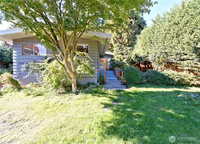 6042 NE 200th Street, Kenmore, WA 98028