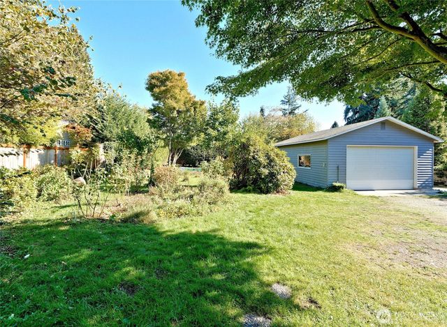 6042 NE 200th Street, Kenmore, WA 98028