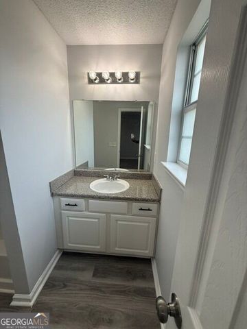 130 Hawkeye Lane, Conyers, GA 30012