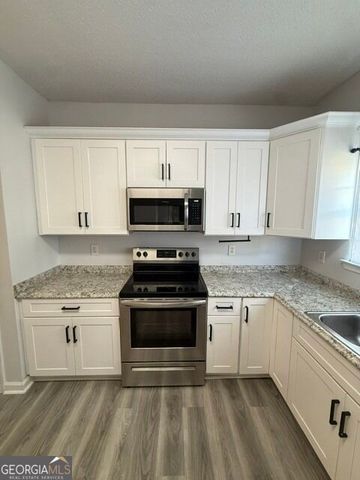 130 Hawkeye Lane, Conyers, GA 30012