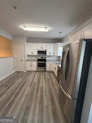 130 Hawkeye Lane, Conyers, GA 30012
