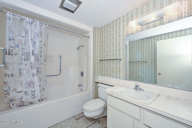 21002 N WELK Drive, Sun City, AZ 85373