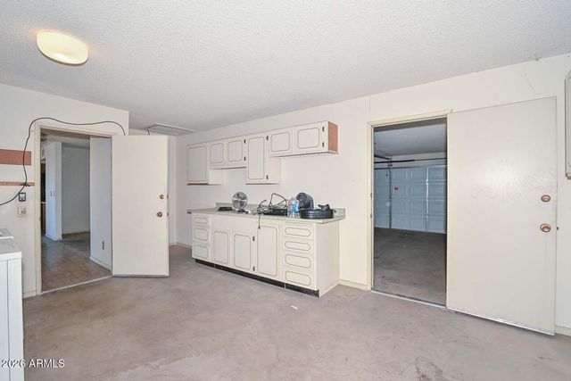 21002 N WELK Drive, Sun City, AZ 85373