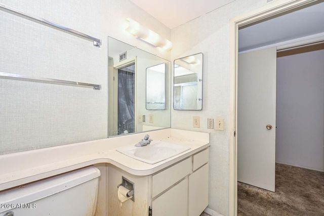 21002 N WELK Drive, Sun City, AZ 85373