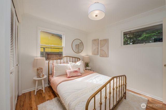 8805 27th Avenue NE, Seattle, WA 98115