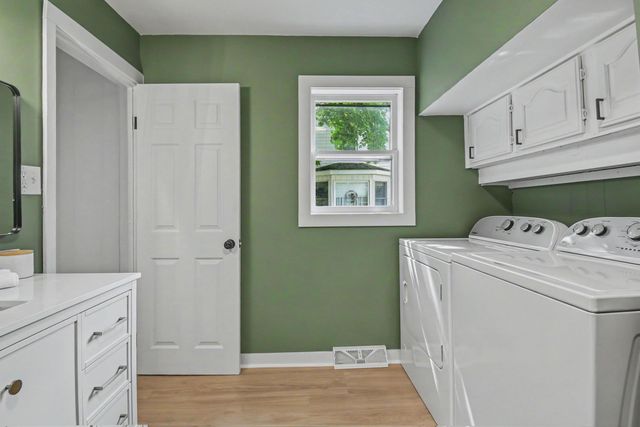 523 W Maple Street, Wayland, MI 49348