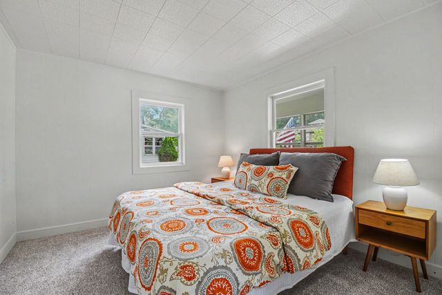 523 W Maple Street, Wayland, MI 49348