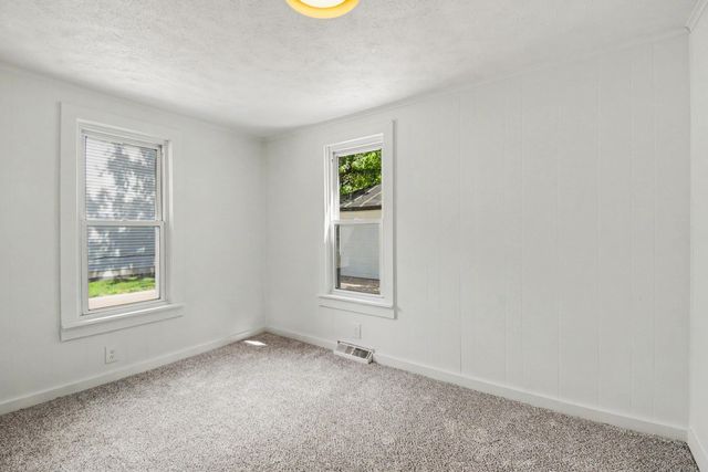 523 W Maple Street, Wayland, MI 49348