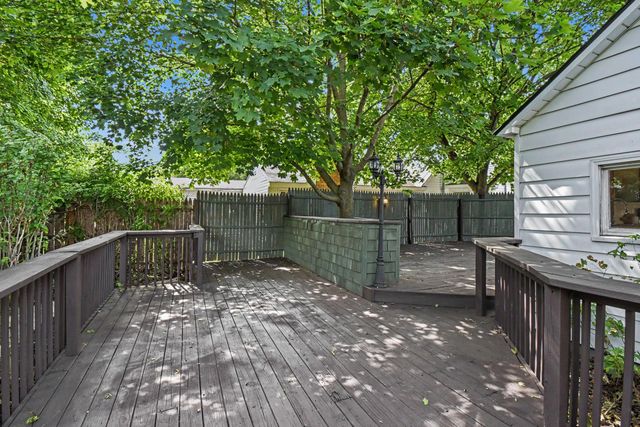 523 W Maple Street, Wayland, MI 49348