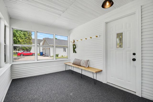 523 W Maple Street, Wayland, MI 49348