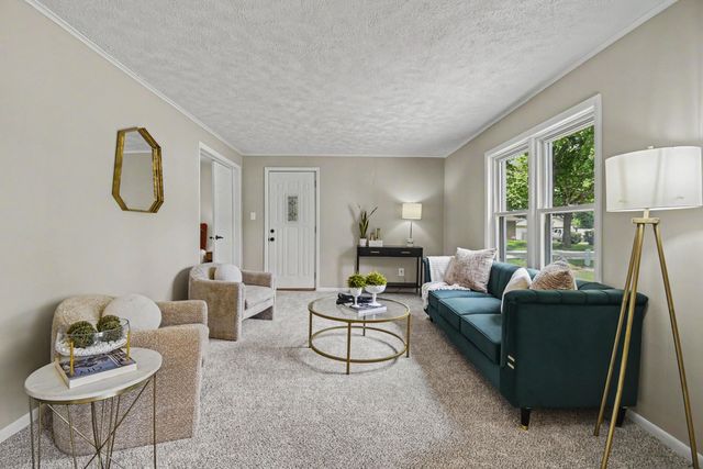 523 W Maple Street, Wayland, MI 49348