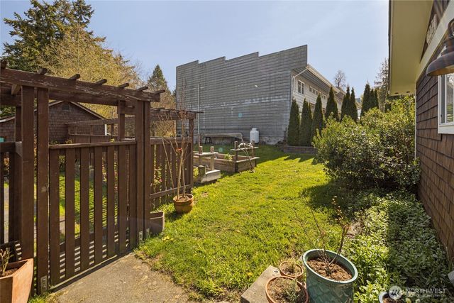 326 Carter Street, San Juan Island, WA 98250