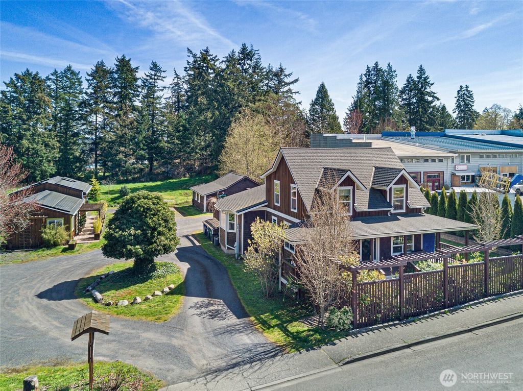 326 Carter Street, San Juan Island, WA 98250