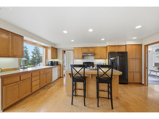 3362 BENTLEY Ave, Eugene, OR 97405