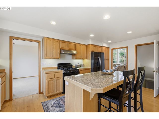 3362 BENTLEY Ave, Eugene, OR 97405