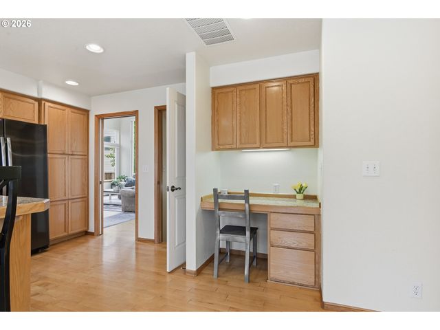 3362 BENTLEY Ave, Eugene, OR 97405