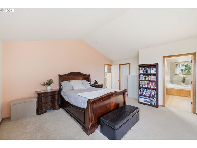 3362 BENTLEY Ave, Eugene, OR 97405