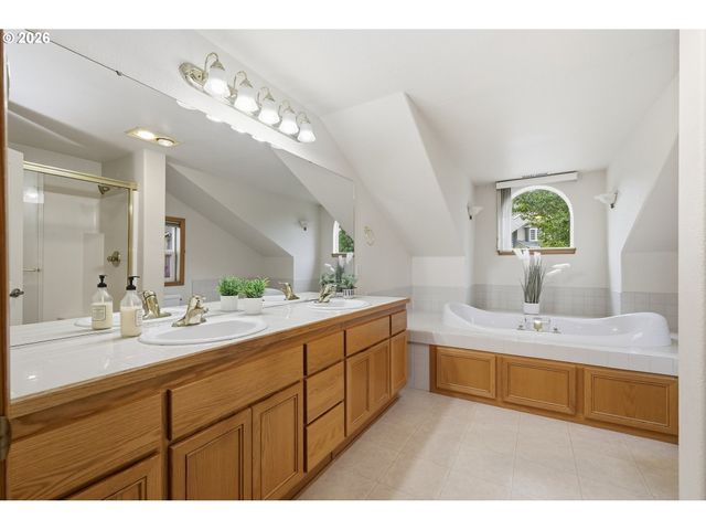 3362 BENTLEY Ave, Eugene, OR 97405