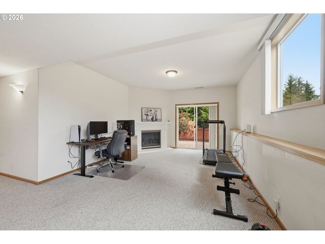 3362 BENTLEY Ave, Eugene, OR 97405