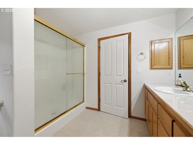 3362 BENTLEY Ave, Eugene, OR 97405