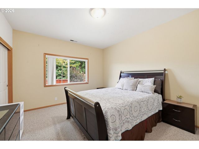 3362 BENTLEY Ave, Eugene, OR 97405