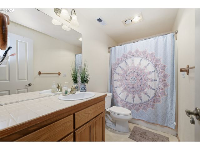 3362 BENTLEY Ave, Eugene, OR 97405