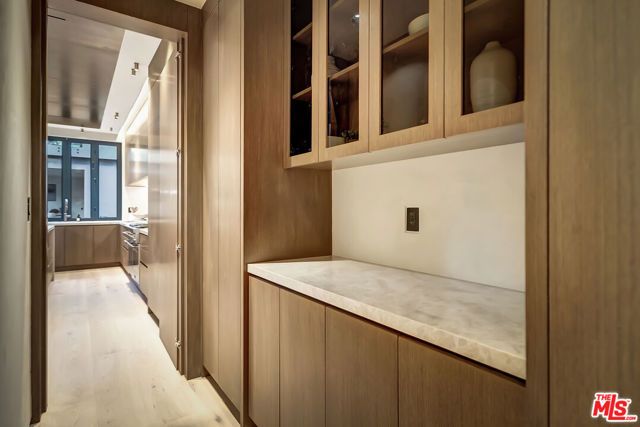 13221 Hesby Street, Sherman Oaks, CA 91423