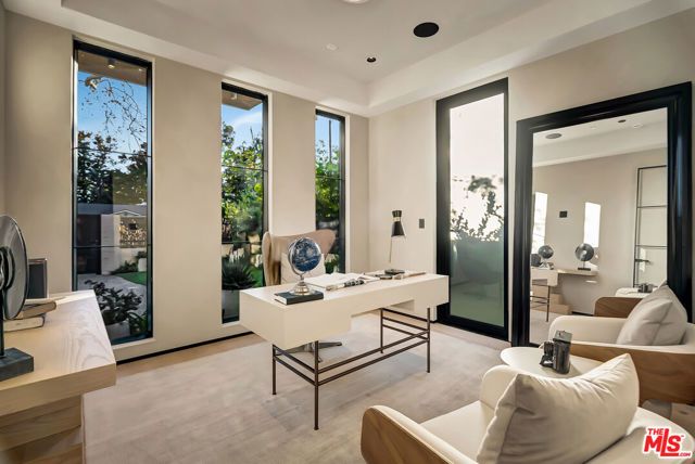 13221 Hesby Street, Sherman Oaks, CA 91423