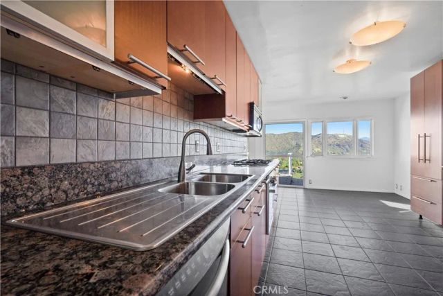 7027 Macapa, Hollywood Hills East, CA 90068