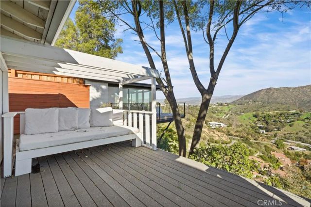 7027 Macapa, Hollywood Hills East, CA 90068