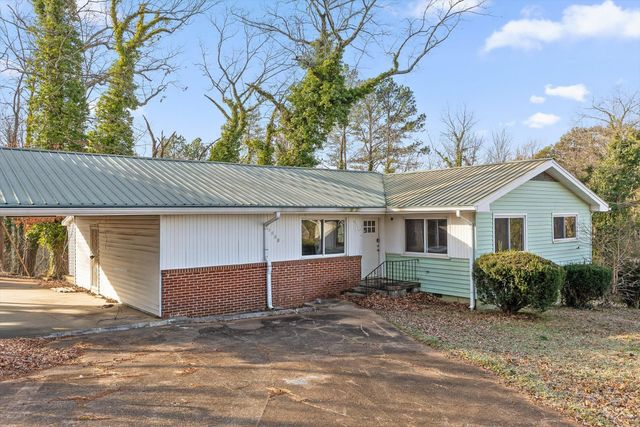 3706 Hemingway Drive, Chattanooga, TN 37406