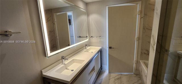 2000 Metropica Way 2304, Sunrise, FL 33323