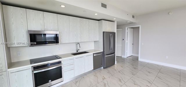 2000 Metropica Way 2304, Sunrise, FL 33323