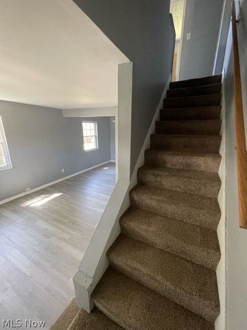 490 Kenwood Drive J, Euclid, OH 44123