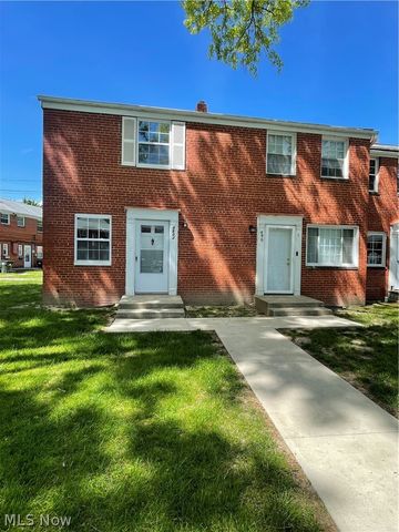 490 Kenwood Drive J, Euclid, OH 44123