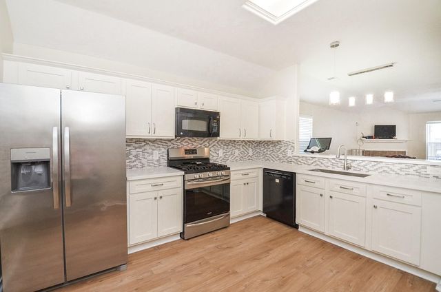 4107 Merlet Drive, Pearland, TX 77584