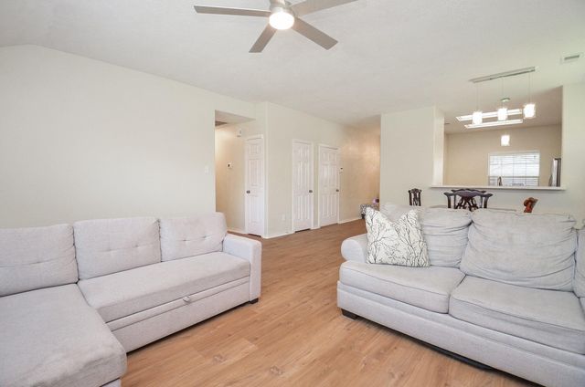4107 Merlet Drive, Pearland, TX 77584