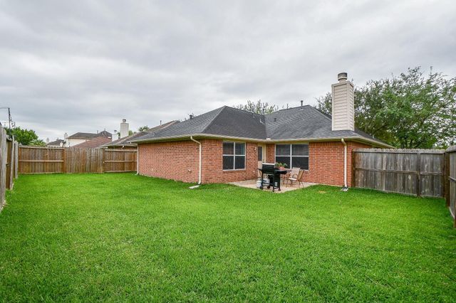 4107 Merlet Drive, Pearland, TX 77584
