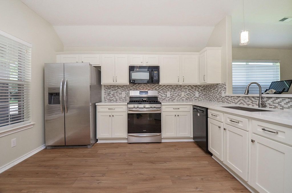 4107 Merlet Drive, Pearland, TX 77584