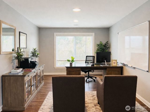 1750 Pointe Woodworth Drive NE, Tacoma, WA 98422