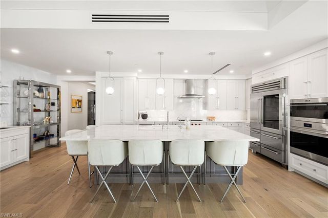 1130 3rd AVE S # 210, Naples, FL 34102