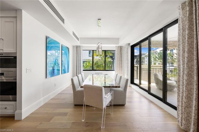 1130 3rd AVE S # 210, Naples, FL 34102