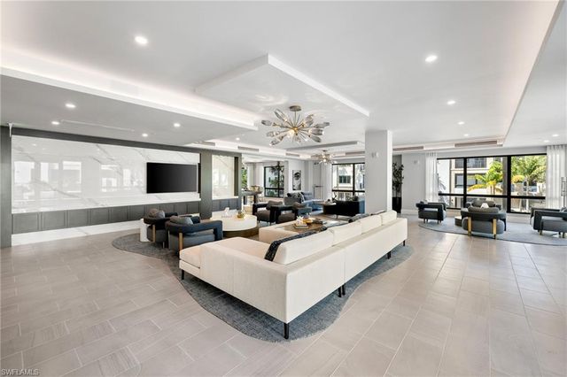 1130 3rd AVE S # 210, Naples, FL 34102