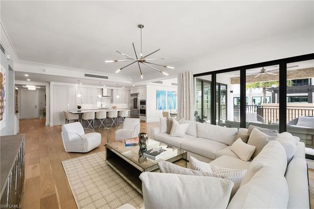 1130 3rd AVE S # 210, Naples, FL 34102