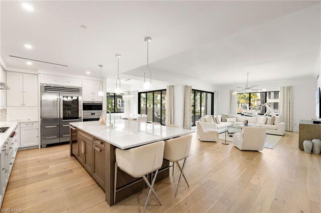 1130 3rd AVE S # 210, Naples, FL 34102