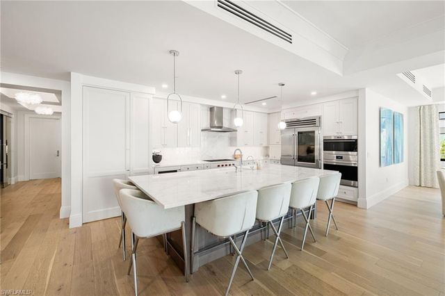 1130 3rd AVE S # 210, Naples, FL 34102