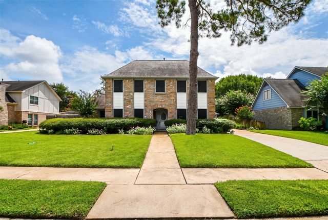 1002 Mill Run Drive, Sugar Land, TX 77498