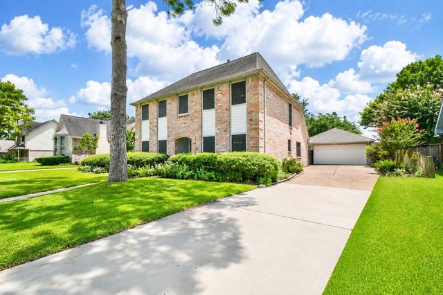 1002 Mill Run Drive, Sugar Land, TX 77498