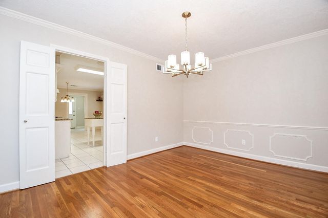 1002 Mill Run Drive, Sugar Land, TX 77498