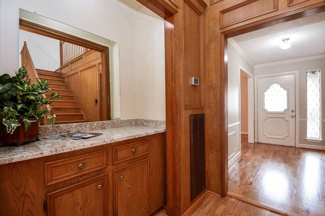 1002 Mill Run Drive, Sugar Land, TX 77498